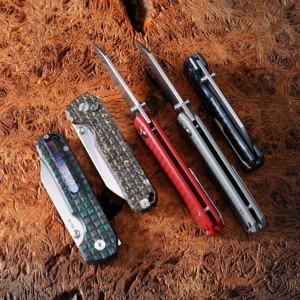 GT-T0073-4 Coltello Pieghevole Tattico Personalizzabile con Lame in VG-10 e Manico in Fibra di Carbonio/G10 - Product Image 6