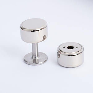 HABブランド BDSM ステンレス製 マグネットロック 耐久性のあるデザイン 2年間保証 男女兼用 医療用拘束ベルト 強力な鍵付き - Product Image 4