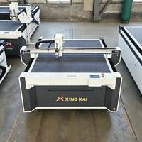 Machine de découpe numérique à plat pour la fabrication d'échantillons de boîtes en carton rigide, carton gris, papier ondulé et éponge