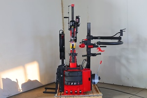 Machine à changer les pneus automatique robuste HOWANN avec deux bras d'assistance, moteur 0,75 kW, pression 8-10 bars pour pneus de voiture - Product Image 3