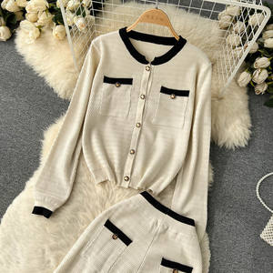 ชุด2ชิ้นเสื้อคาร์ดิแกนถักแบบเดี่ยวกางเกงขากว้างพลิ้วไหวสำหรับผู้หญิง - Product Image 6