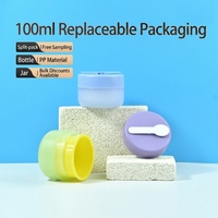 Pot cosmétique double couche en PP de 100g avec cuillère intérieure et couvercle à vis pour l'emballage des soins de la peau et le stockage des crèmes pour le visage