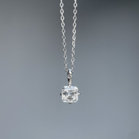 Collier pendentif pour femme Mlluki Moissanite en argent sterling 925, taille Asscher, 1 carat, forme cube de sucre