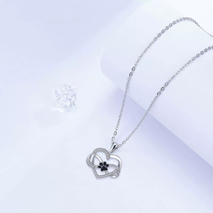 Collier d'empreintes de pattes en forme de coeur de haute qualité 2025 Offre Spéciale, argent sterling avec cristaux CZ pour les propriétaires d'animaux de compagnie - Product Image 3