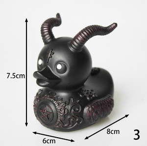 Figura de Resina de Duckieville, Pato Satánico, Punk, Death Rock, Dama <span class=keywords><strong>Valentina</strong></span> - Product Image 6