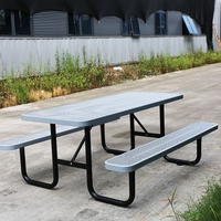 Mobilier d'extérieur 6 pieds 8 pieds Table de pique-nique rectangulaire en métal avec banc Extérieur Restaurant Événement Ensemble de salle à manger en acier Table Chaise