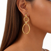 Boucles d'oreilles multi-cerceaux simples en acier inoxydable plaqué or 14 carats pour femme, au design texturé de style espagnol, tendance et au charme unique.