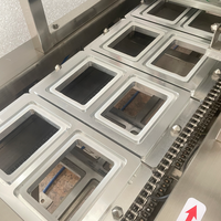 Machine automatique de remplissage et de scellage de boîtes de tofu avec moteur et engrenage, haute précision, haute productivité pour les boissons, l'eau pure, le lait