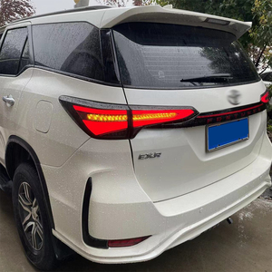 Conjunto <span class=keywords><strong>de</strong></span> Luces Traseras LED para <span class=keywords><strong>Toyota</strong></span> <span class=keywords><strong>Fortuner</strong></span> 2016-2024, Actualización con Animación Dinámica <span class=keywords><strong>de</strong></span> Encendido - Product Image 2