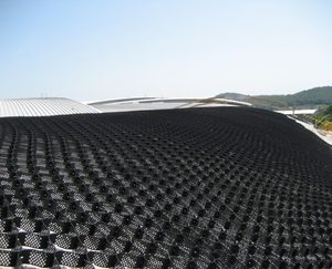 Grilles de pavage en <span class=keywords><strong>gravier</strong></span> HDPE <span class=keywords><strong>pour</strong></span> allée, géocellules en <span class=keywords><strong>plastique</strong></span> 5 cm 50 mm, base de hangar en nid d'abeille <span class=keywords><strong>pour</strong></span> la stabilisation du sol routier - Product Image 3