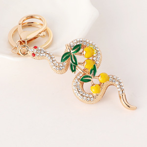 <span class=keywords><strong>2025</strong></span> mới nhất đầy màu sắc Men Cherry Mặt dây chuyền Móc chìa Khóa Phụ Kiện Rhinestone pha lê Cherry rắn hình Keychain bán buôn - Product Image 4