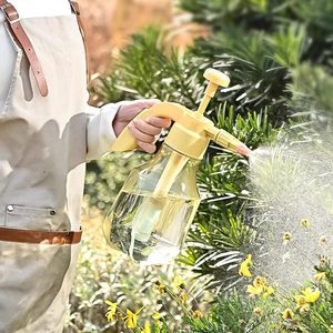 Manual <b>Spray</b> <b>Bottle</b> 1.5L Fine <b>Misting</b> Garden Use PEPP Material Threaded Connection - Product Image 4