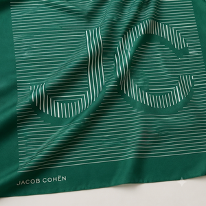 Pañuelo Cuadrado de Algodón de 21 Pulgadas, Bandana con Impresión Personalizada, Pañuelo para el Cuello Personalizado para Mujer, Fabricante OEM al por Mayor - Product Image 4