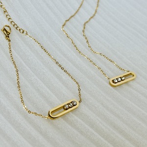 Ensemble de bijoux pour femmes, collier, bracelet et boucles d'oreilles en acier inoxydable plaqué or avec breloques en cristal coulissant - Product Image 3