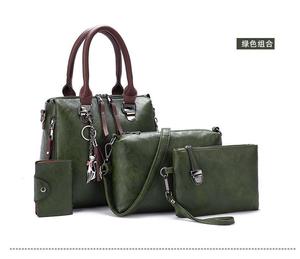 กระเป๋าถือหนัง PU ดีไซน์หรูสำหรับผู้หญิง ชุดกระเป๋าสะพายข้างและกระเป๋าถือ - Product Image 6