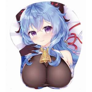 Alfombrilla de Ratón Personalizada 3D con Diseño de Chica Anime Adorable y Protector de Muñeca de Silicona - Product Image 4