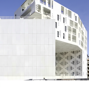 Revêtement de façade en aluminium perforé pour murs-rideaux, panneau extérieur moderne pour bâtiments commerciaux et résidentiels - Product Image 6