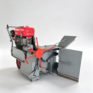 Retourneur de compost diesel compact autopropulsé pour la préparation du substrat dans les petites exploitations de culture de champignons - Product Image 4