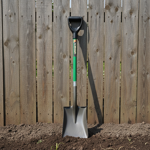 จอบขุดดินทรงสี่เหลี่ยมด้ามไฟเบอร์กลาส พร้อมด้ามจับ - Product Image 1