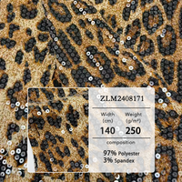 Tissu tricoté double face à sequins brodés imprimé léopard |   Textiles d'ameublement pour filles, 97 % polyester, 3 % élasthanne, poids moyen, style audacieux