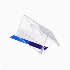 회의 비즈니스를위한 무료 서있는 투명 아크릴 테이블 이름 삼각형 모양 디스플레이 홀더