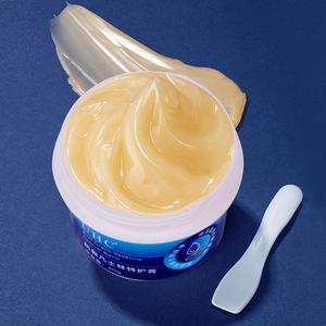 Crème pour les mains Li Xizi Vasline 80g True Moisture Intensive - Hydratante, nourrissante et réparatrice pour les pieds secs et gercés - Product Image 3