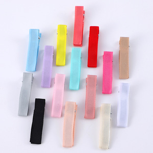 Pinza de Pelo Tipo Pico de Pato de 5 cm, Totalmente Cubierta de Tela, con Cinta Acanalada, Accesorio para el Cabello para Mujer, Uso Diario, Diseño Cuadrado Colorido - Product Image 1