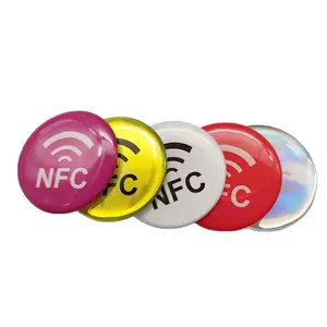 Etiqueta adhesiva de epoxi RFID NFC resistente al metal personalizada para menú DE MESA DE REVISIÓN DE Google y uso compartido de redes sociales