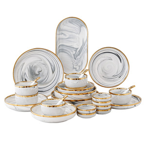 <span class=keywords><strong>Set</strong></span> di <span class=keywords><strong>Piatti</strong></span> e Ciotole Nordici di Lusso con Bordo Dorato per 2-8 Persone, Stoviglie per la Casa con Ciotole per Riso, Zuppa e Verdure - Product Image 6