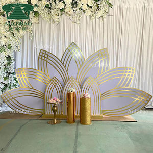 อุปกรณ์จัดงานแต่งงานฉากหลังอาหรับทำจากพีวีซีสีขาว - Product Image 1