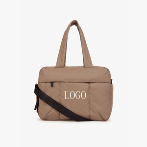 Bolsa de Viaje Deportiva de Lujo, Impermeable, Personalizada por el Fabricante, para Fin de Semana, Tipo Puffer - Product Image 1