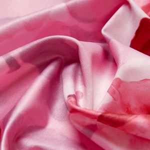 Vestido de Mujer al por Mayor, Personalizado, OEM, de Alta Calidad, con Estampado Floral, Maxi, Cuello Halter, Volantes, Estilo Veraniego, con Falda Asimétrica - Product Image 6