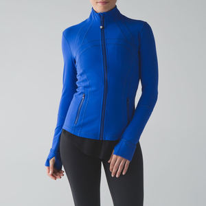 Veste de yoga en toile tricotée pour femme, coupe ajustée taille haute, fermeture éclair sur le devant, coupe-vent, imperméable, respirante pour l'entraînement et le fitness - Product Image 1