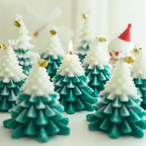 Wholesale Custom Christmas Decoration Christmas Tree Shape Soy Wax Scented Candle Fragrance Aromatherapy Candles