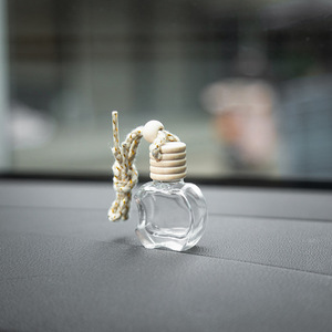 10ml xe treo rõ ràng hương thơm khuếch tán chai dễ thương Mini tinh dầu nạp lại chai nước hoa trang trí mẫu miễn phí & tùy chỉnh - Product Image 6