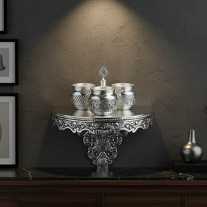 Ensemble de porte-kumkum en argent sterling 925 avec trois bols et un support, accessoire traditionnel indien pour la puja, fabriqué à la main - Product Image 1