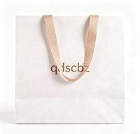 Sac de shopping en papier d'art imperméable avec logo imprimé personnalisé, sac cadeau de luxe pour parfum, emballage pour vêtements