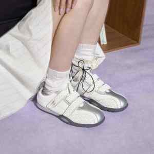 Baskets légères à pois avec velcro pour femme – Nouvelle collection automne 2026 – Chaussures plates décontractées polyvalentes - Product Image 2