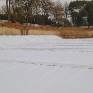 Membrane de drainage géotechnique en tissu non tissé PP <span class=keywords><strong>pour</strong></span> <span class=keywords><strong>allée</strong></span> en <span class=keywords><strong>gravier</strong></span> - Product Image 3