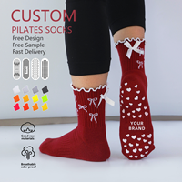 Chaussettes de yoga à volants personnalisées avec nœud 3D, chaussettes de Pilates antidérapantes pour femmes avec semelle en silicone