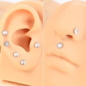 Boucles d'oreilles en titane en forme de goutte d'eau, filetage interne G23, pour piercing du cartilage de l'oreille ou des lèvres, bijoux unisexes ASTM F136 - Product Image 2