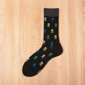 Chaussettes pour hommes à motif de crâne coloré, chaussettes fantaisie style streetwear sombre, chaussettes décontractées pour Halloween, OEM personnalisé, vente en gros - Product Image 4