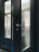 Puerta Doble de Entrada Clásica Francesa con Arco de Aluminio, Impermeable, con Ventanal, Vidrio Templado, Panel Tallado, Seguridad para Villa