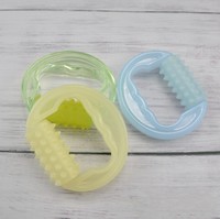 Rouleau de massage anti-cellulite manuel en plastique pour douleurs musculaires au cou, au bras et aux jambes