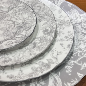 European Classic Eco-Friendly Porcelain Enameled Plant Pattern Luxury Gift Box Glaze Printed Dinner <b>Plate</b> Set Food-Safe Wedding - Product Image 5
