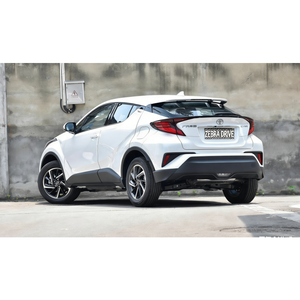 <span class=keywords><strong>Auto</strong></span> Usata a Benzina Toyota <span class=keywords><strong>C</strong></span>-<span class=keywords><strong>HR</strong></span> 2.0L CVT Edizione Lusso, 8 Airbag, Telecamera Posteriore, Tetto Apribile, CarPlay, Fari LED - Product Image 5