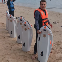XFY Surfing Water Scooter 6000W Planche de surf électrique IP68 Certifiée CE Qualité commerciale 25KM/H 70-120min