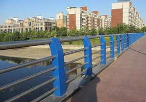 Approvisionnement direct d'usine AASHTO Q235B <span class=keywords><strong>pont</strong></span> routier <span class=keywords><strong>poste</strong></span> <span class=keywords><strong>de</strong></span> garde-corps pour la vente en gros - Product Image 6