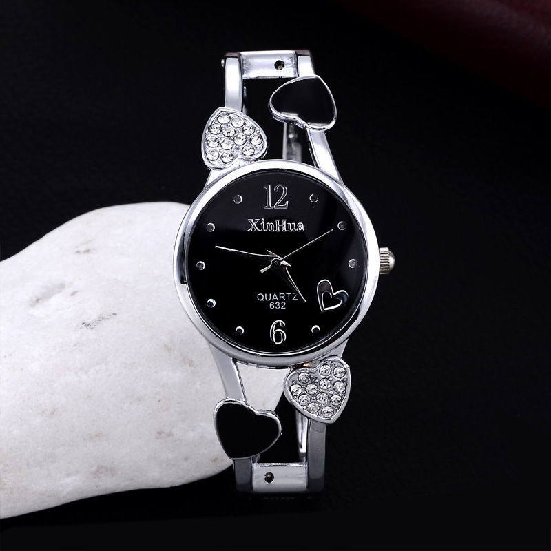 Elegant Bla And White  Women\'s Watch Quartz Heart Design Comes With 16in Womens Heart Shaped Crystal Watch Black Strap - Walmart.com main image 2