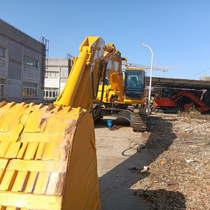 Excavadoras Komatsu PC400-7, PC200, PC220, PC240, PC300, PC360 usadas originales de Japón, 246KW de potencia, capacidad de cazo de 1.4M, para construcción y edificación. - Product Image 6